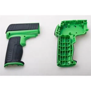 Kawotchou ak piki plastik par